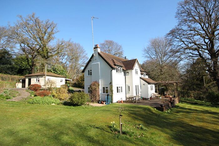 4 Bedroom Detached House For Sale In Powntley Copse, Hampshire, GU34
