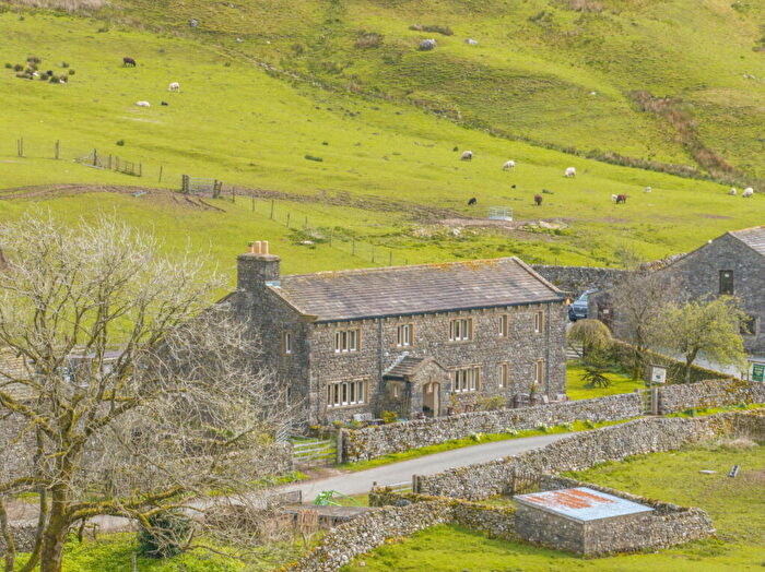 4 Bedroom Farm House For Sale In Ellershaw Farm, Halton Gill, Skipton, BD23