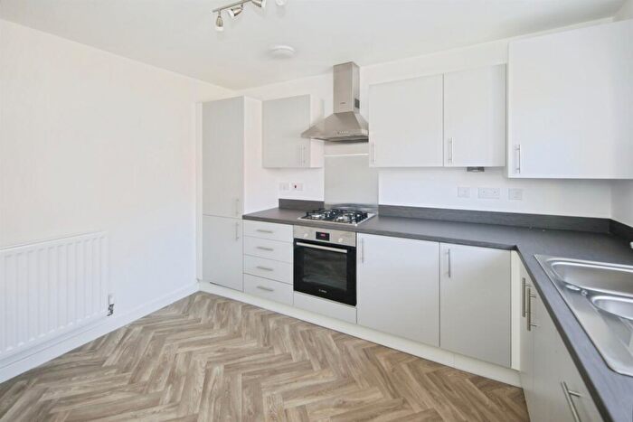 3 Bedroom Semi-Detached House For Sale In Broadwell Heights, Coventry, CV4