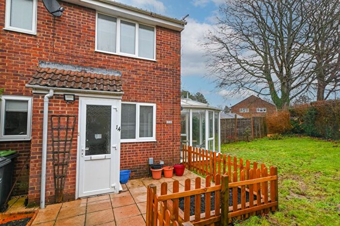 1 Bedroom Terraced House For Sale In Spruce Avenue, Waterlooville, PO7