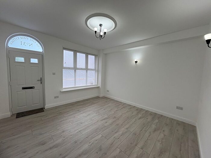 2 Bedroom Property To Rent In Main Road, Nottingham, NG16