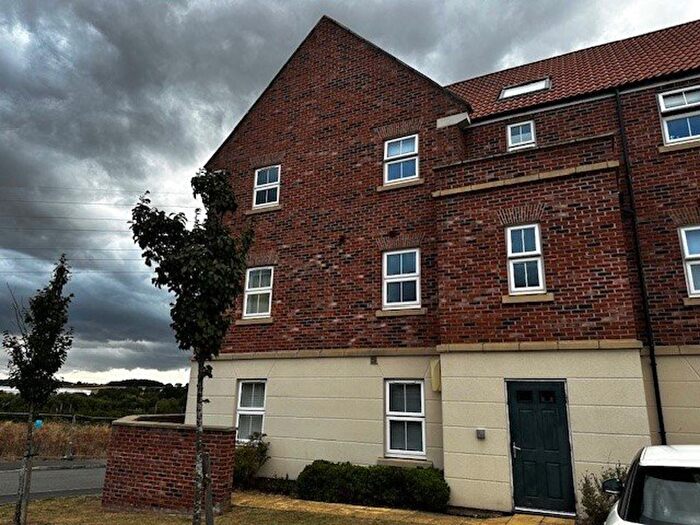 2 Bedroom Flat To Rent In Nina Carroll Way, Kettering, NN15