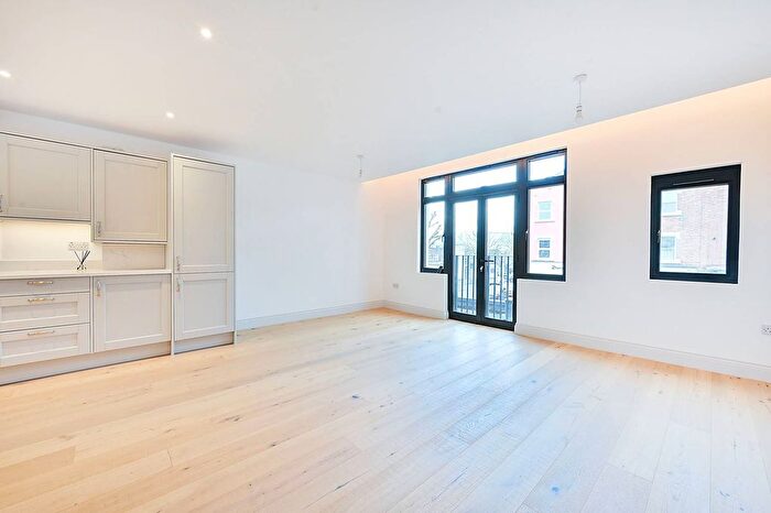 1 Bedroom Flat For Sale In Northfield Avenue, Northfields, West Ealing, W13