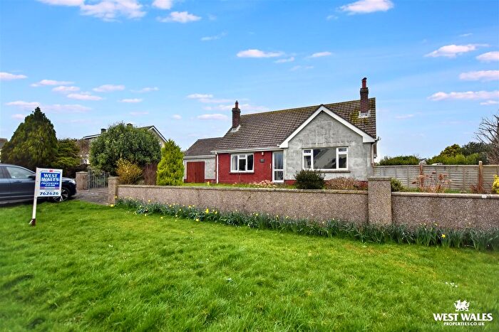 4 Bedroom Detached Bungalow For Sale In Simpson Cross, Haverfordwest, SA62