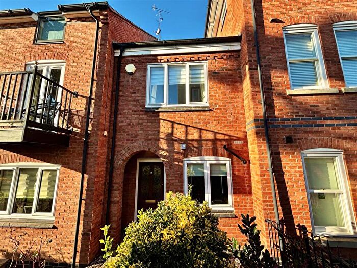 2 Bedroom Terraced House To Rent In Wilhelmina Close, Leamington Spa, CV32