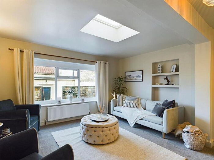 3 Bedroom House To Rent In Chelwood House, Bristol, BS39