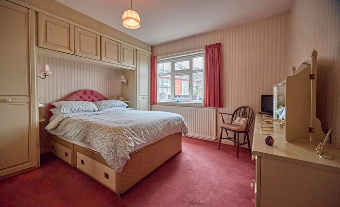 2 Bedroom Detached Bungalow For Sale In De La Bere Crescent, Burbage, Hinckley, LE10