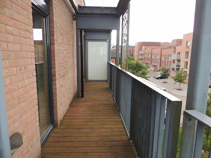 2 Bedroom Flat For Sale In Dalgin Place, Milton Keynes, MK9
