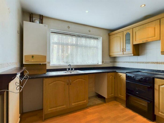 3 Bedroom End Of Terrace House For Sale In Nuthatch Gardens, Bristol, BS16
