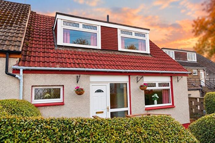 3 Bedroom Semi-Detached House For Sale In Lyon Court, Bo'ness, EH51