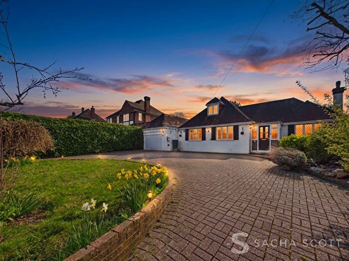 4 Bedroom Detached House For Sale In Banstead Road, Banstead, SM7