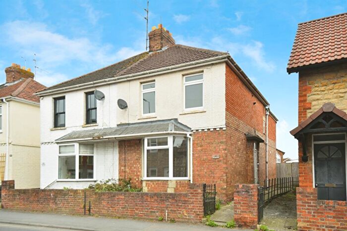 3 Bedroom House To Rent In Ermin Street, Swindon, SN3