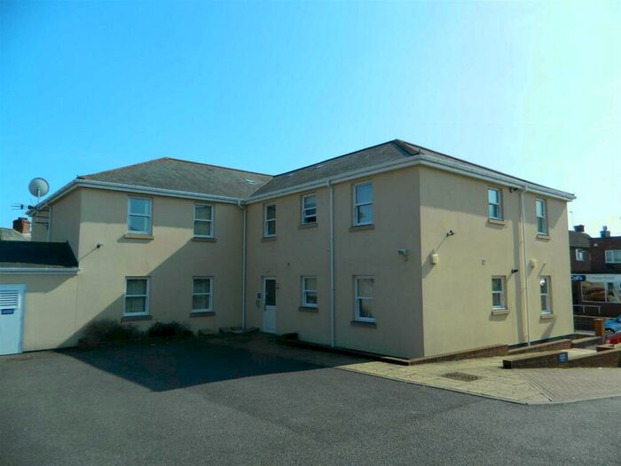 2 Bedroom Apartment To Rent In Hoker Road, Exeter, EX2