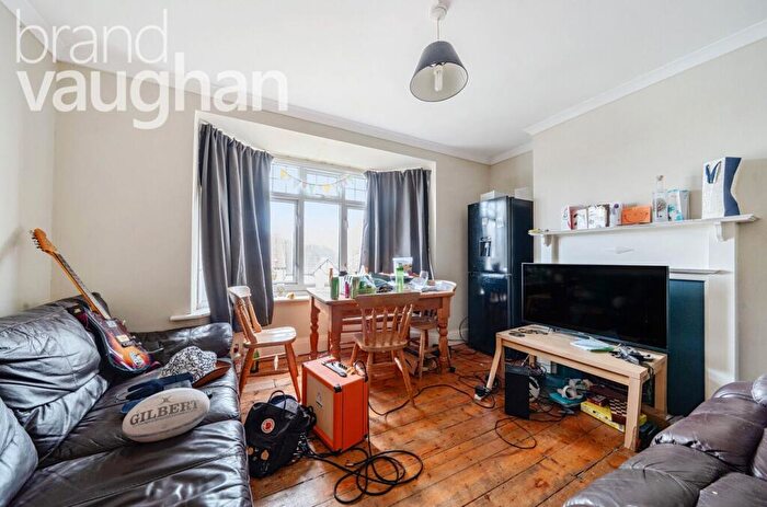 4 Bedroom Semi-Detached House To Rent In Widdicombe Way, Brighton, East Sussex, BN2