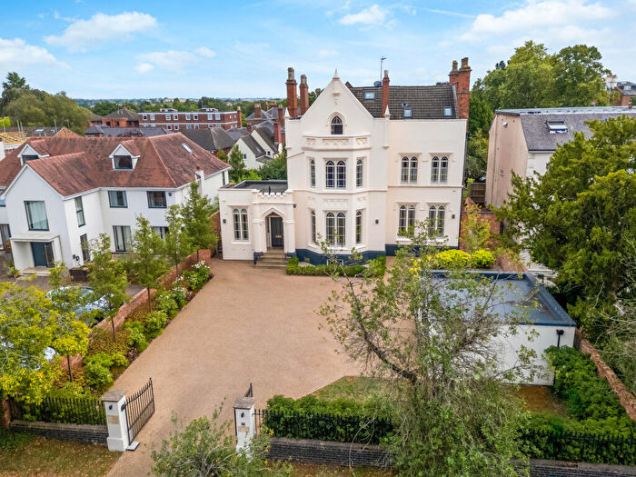 5 Bedroom Detached House For Sale In Upper Holly Walk, Leamington Spa, Warwickshire, CV32