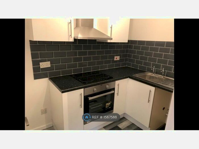 2 Bedroom Flat To Rent In Bridgeman House, Farnworth, Bolton, BL4