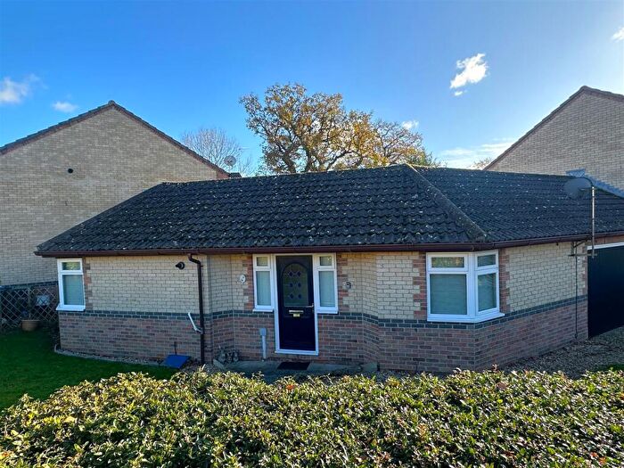 1 Bedroom Terraced Bungalow For Sale In Rowe Mead, Pewsham, Chippenham, SN15