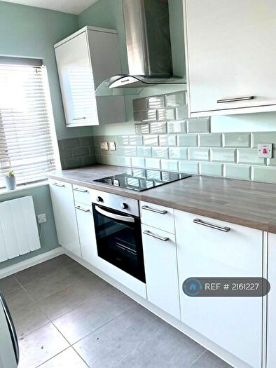 1 Bedroom Flat To Rent In High Street, Potters Bar, EN6