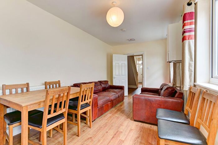 6 Bedroom Semi-Detached House To Rent In Brading Road, Brighton, BN2