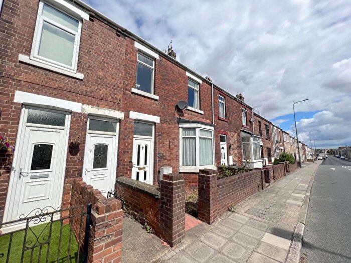 5 Bedroom Terraced House To Rent In High Street North, Langley Moor, Durham, DH7