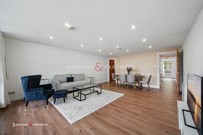 1 Bedroom Flat To Rent In Pierhead Lock, Canary Wharf, E14