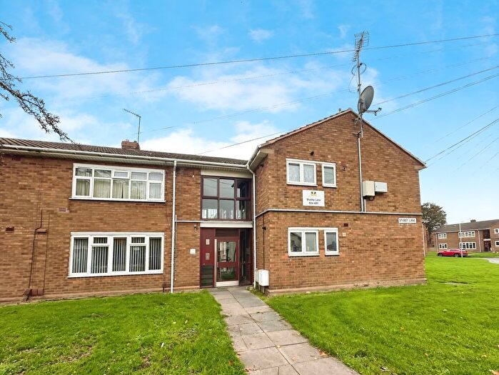 2 Bedroom Flat For Sale In Stubby Lane, Wednesfield, Wolverhampton, WV11