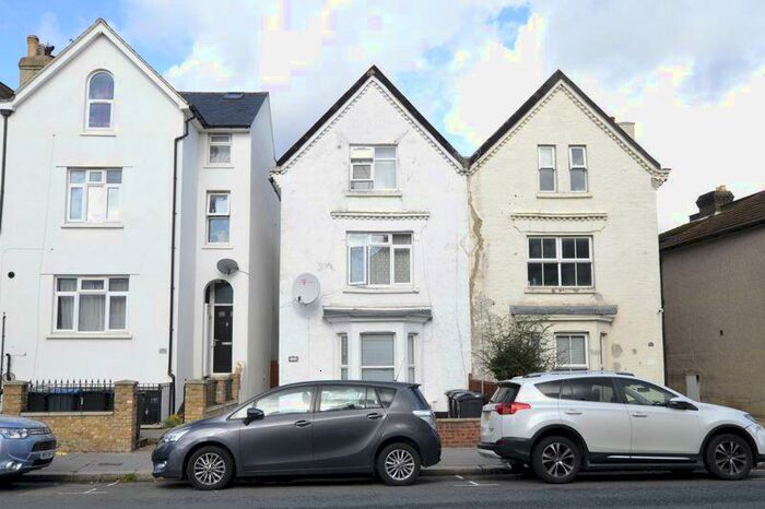 1 Bedroom Flat To Rent In Waddon Road, Croydon, CR0