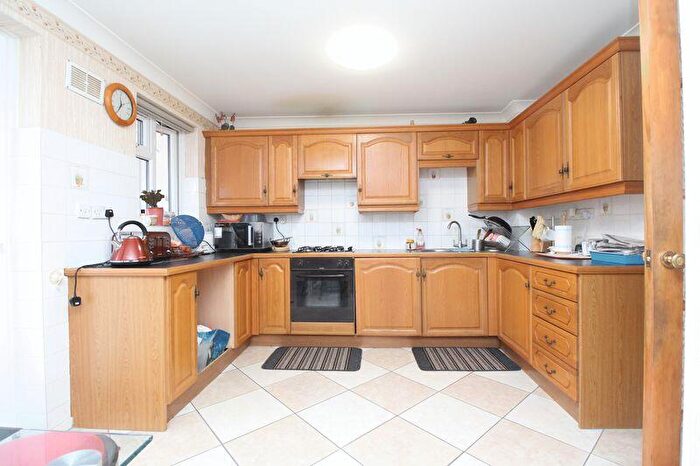 3 Bedroom Terraced House For Sale In Proctor Close, Kempston, MK42