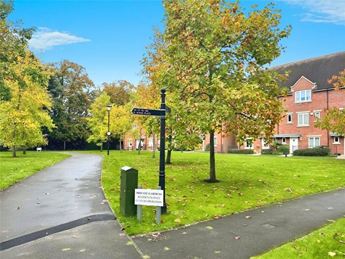 1 Bedroom Flat For Sale In St. Agnes Place, Chichester, West Sussex, PO19