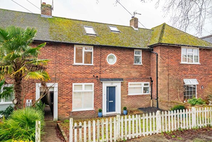 3 Bedroom Terraced House For Sale In Berners Drive, St. Albans, Hertfordshire, AL1