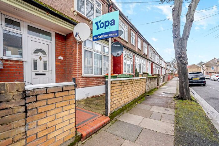 3 Bedroom Terraced House For Sale In Tyrone Road, London, E6