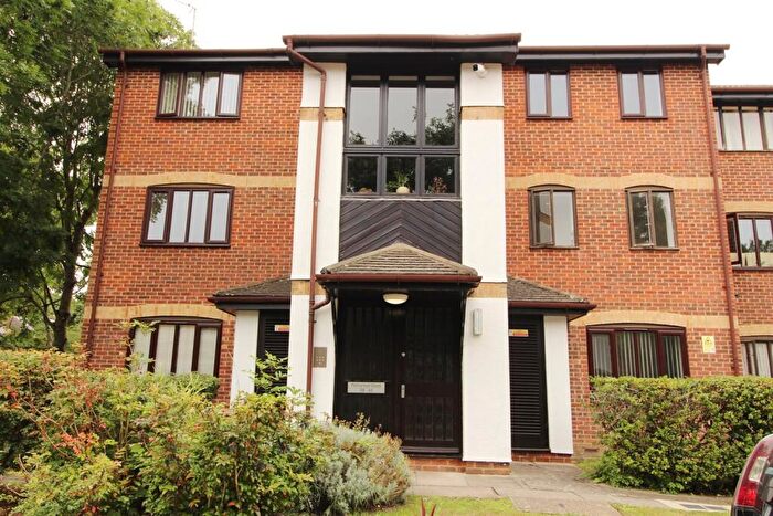 1 Bedroom Apartment To Rent In Pennyroyal Court, Reading, RG1