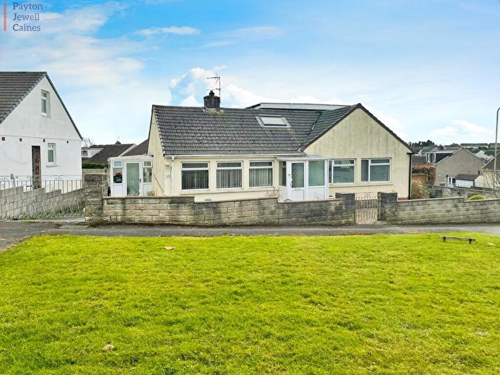 2 Bedroom Semi-Detached Bungalow For Sale In Keats Close, Bridgend, Bridgend County., CF31
