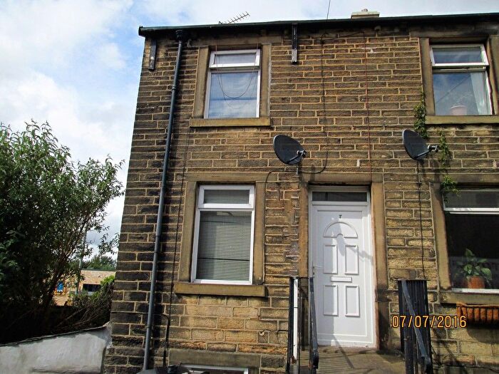 1 Bedroom End Of Terrace House To Rent In Wakefield Road, Waterloo, Huddersfield, HD5