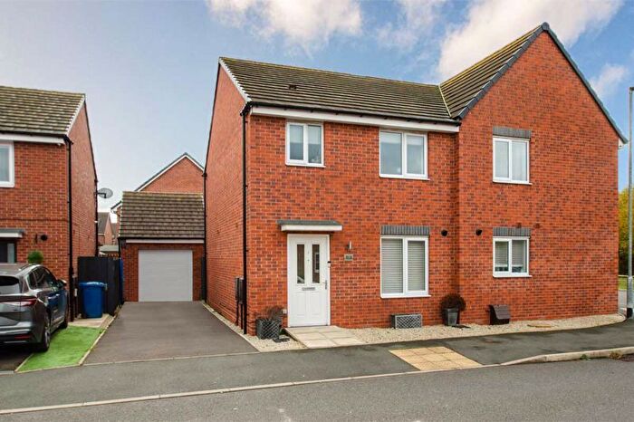 3 Bedroom Semi Detached House For Sale In Howdle Road, Burntwood, WS7