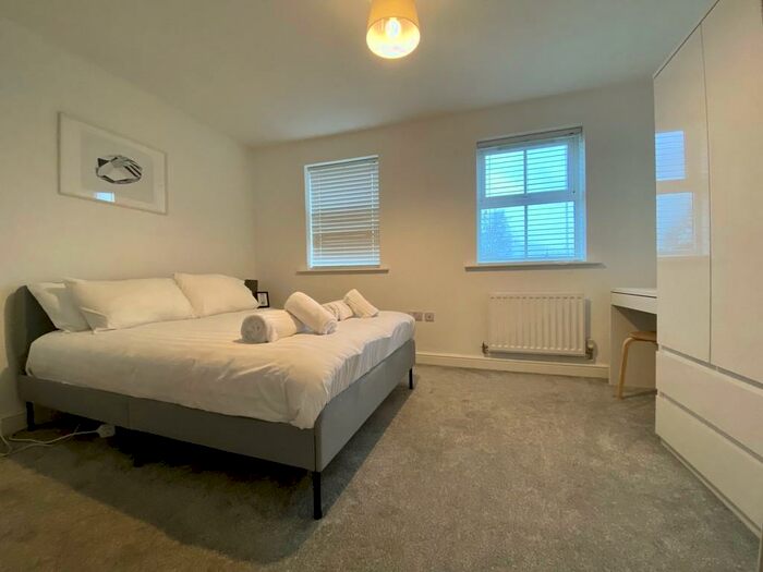 3 Bedroom End Of Terrace House To Rent In Sockburn Close, Hamilton, Leicester, LE5