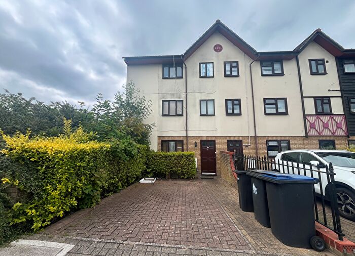 Studio To Rent In New Ruttington Road, Canterbury, CT1