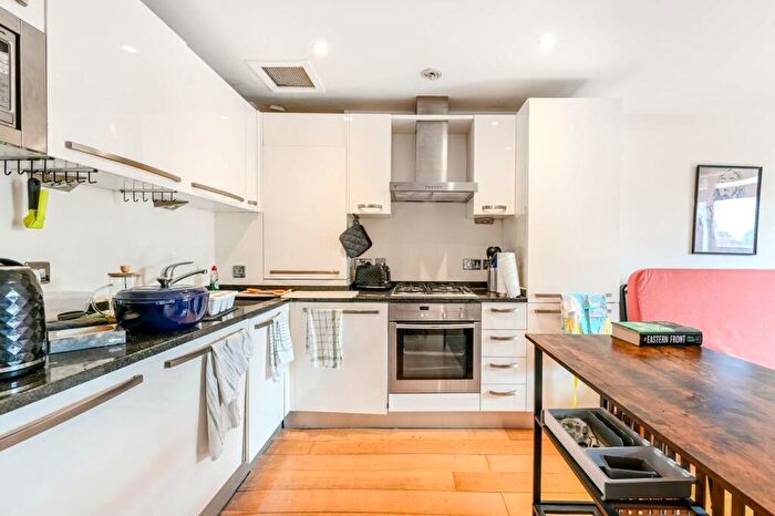1 Bedroom Flat To Rent In Fortess Road, Tufnell Park, London, NW5