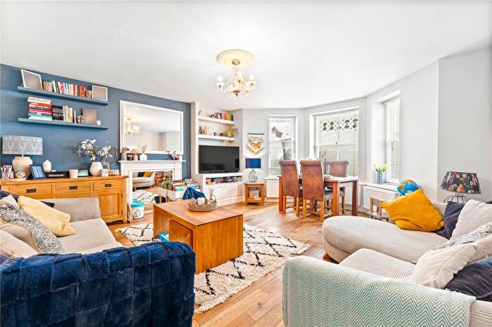 2 Bedroom Apartment For Sale In Wilbury Road, Hove, East Sussex, BN3