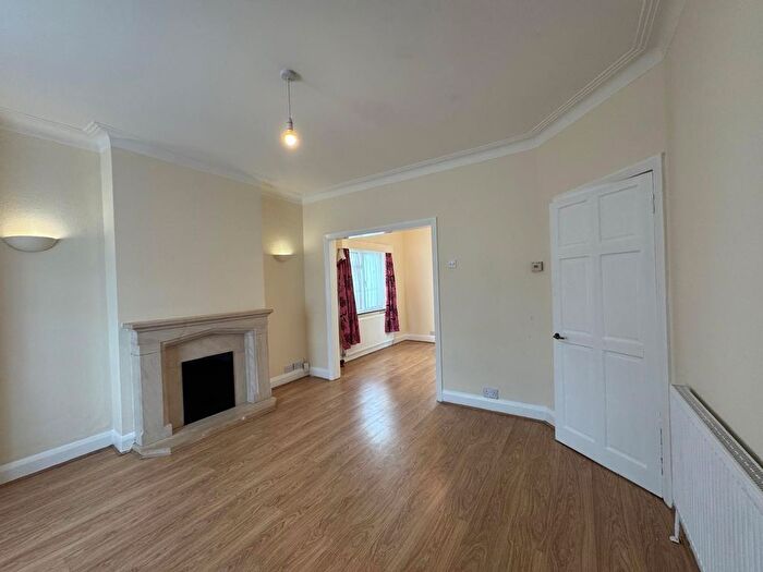 2 Bedroom Semi Detached House To Rent In Kenilworth Road, Edgware, HA8