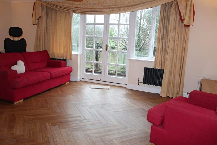 4 Bedroom House To Rent In Horseguards, Exeter, EX4
