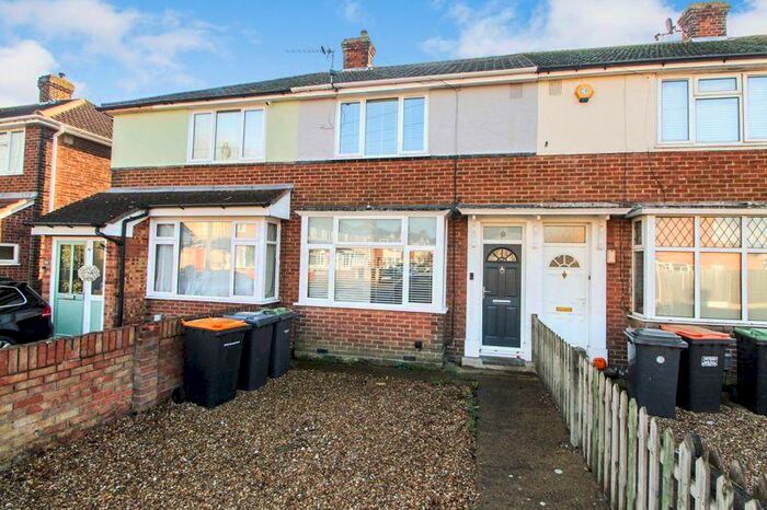 2 Bedroom Terraced House To Rent In Winchester Road, Bedford, MK42