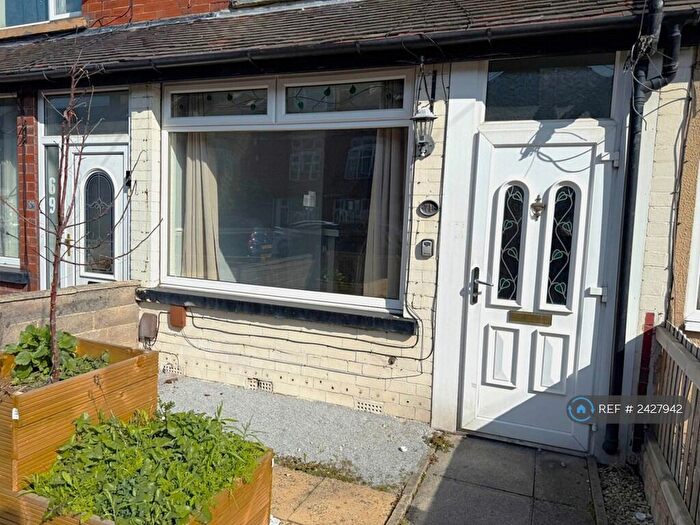 3 Bedroom Terraced House To Rent In Cross Flatts Terrace, Leeds, LS11