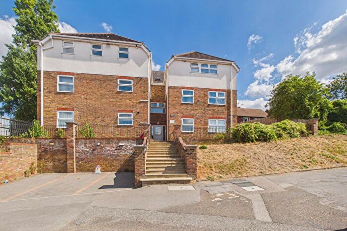 2 Bedroom Apartment To Rent In Flat Valley Heights Joyce Green, Dartford, DA1