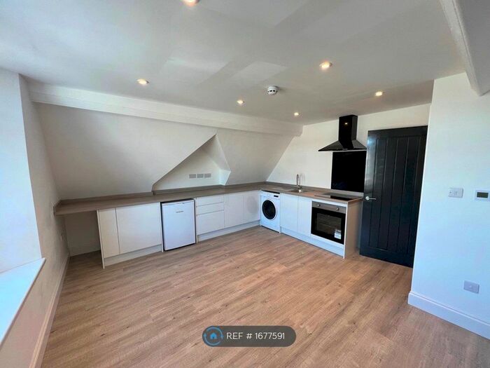 1 Bedroom Flat To Rent In Longton Grove Road, Weston-Super-Mare, BS23