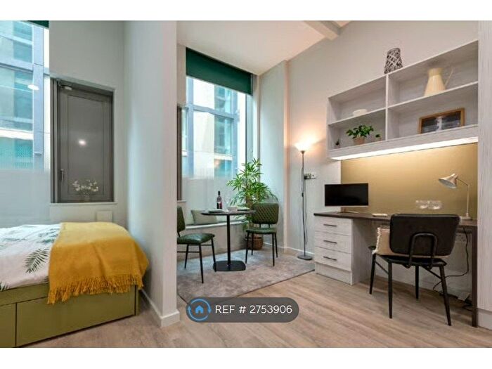 Studio To Rent In London, London, E2