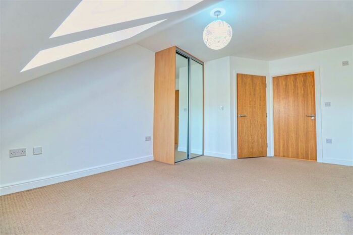 2 Bedroom Apartment To Rent In Manor Fold, Horsforth, Leeds, LS18