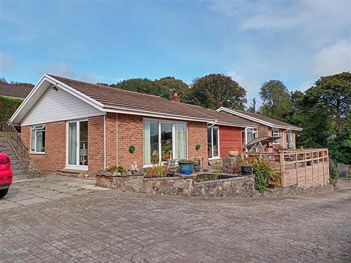 4 Bedroom Detached Bungalow For Sale In Fforest Road, Lampeter, Ceredigion, SA48