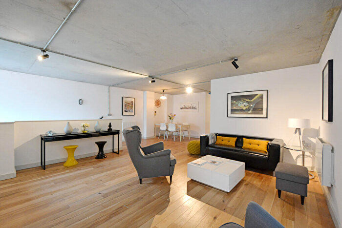 2 Bedroom Flat To Rent In Bedroom Flat – Dalston Lane, Dalston Junction, E8