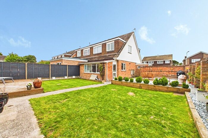 3 Bedroom Semi-Detached House For Sale In The Tynings, Clevedon, North Somerset, BS21